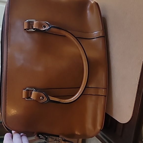 Tan handbag - Picture 3 of 4